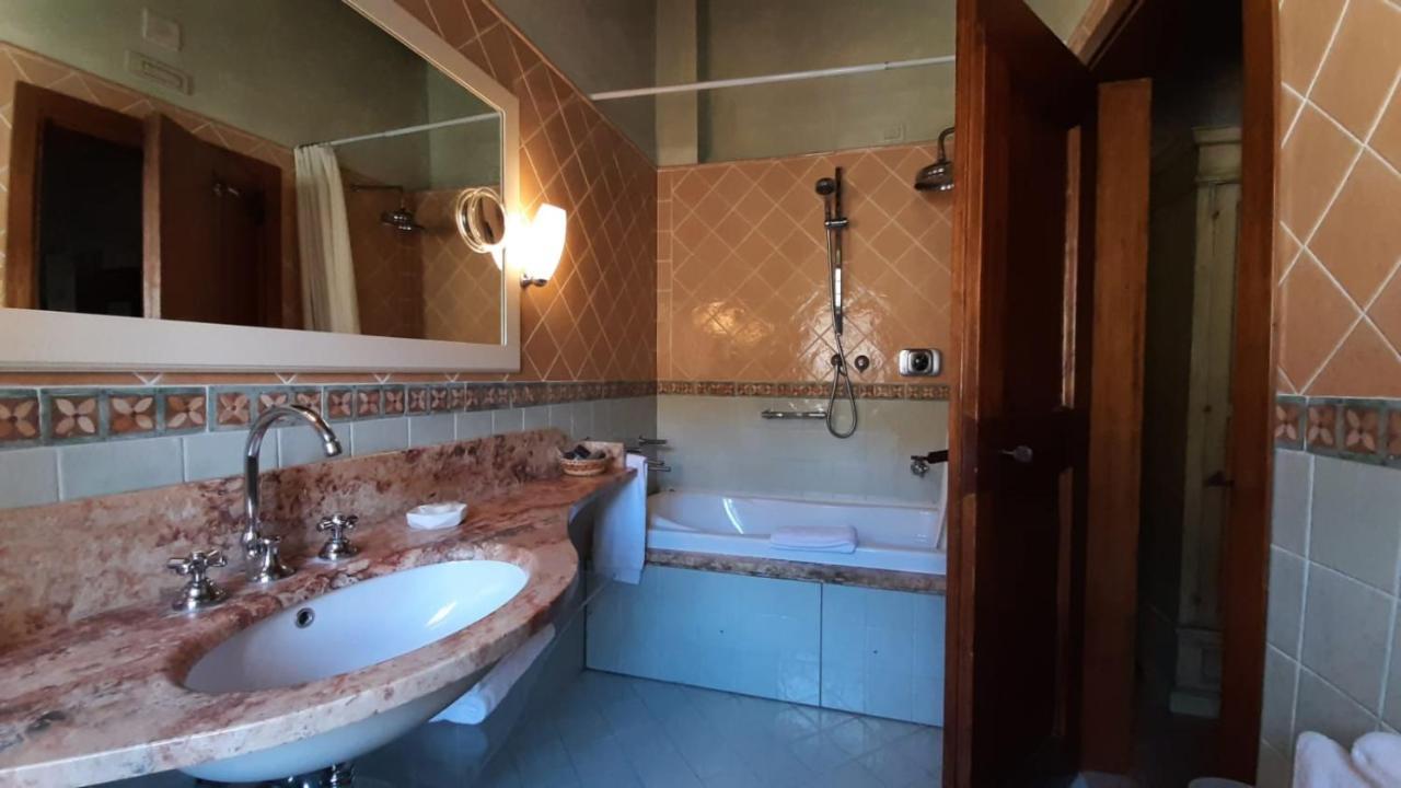 San Pietro Sopra Le Acque Resort & Spa Massa Martana Buitenkant foto