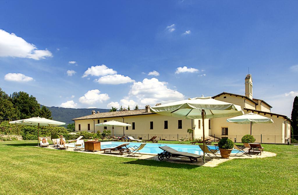 San Pietro Sopra Le Acque Resort & Spa Massa Martana Buitenkant foto