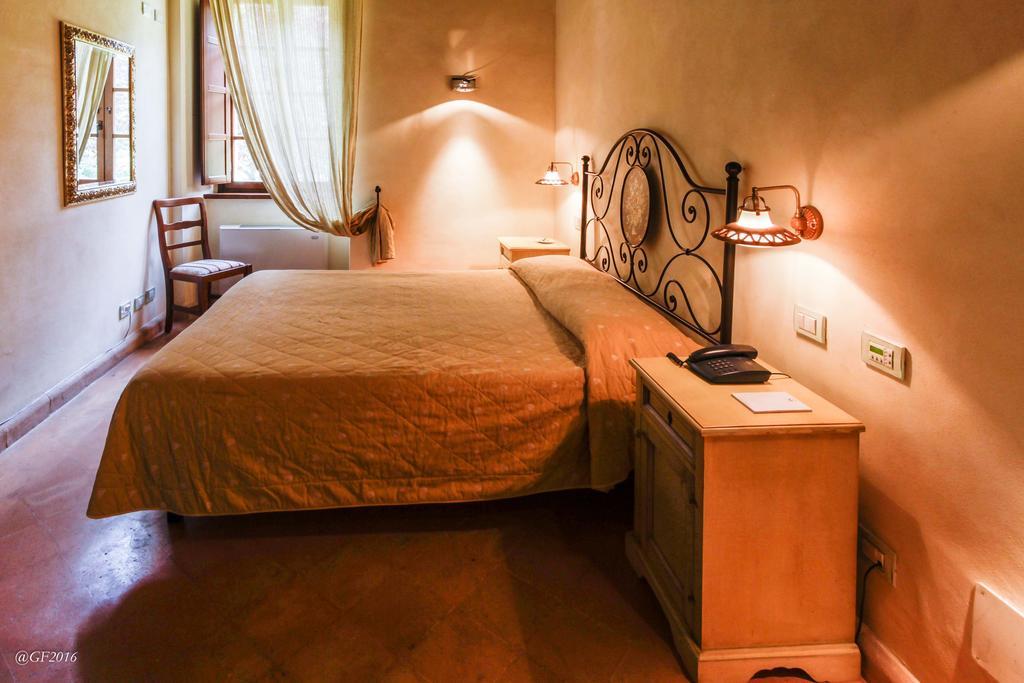 San Pietro Sopra Le Acque Resort & Spa Massa Martana Buitenkant foto